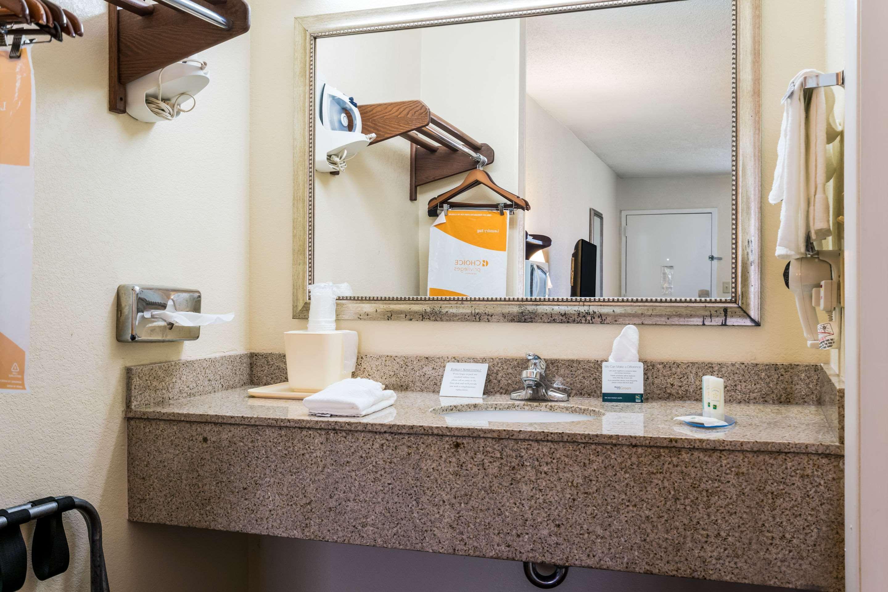 Quality Inn North Battleboro Kültér fotó