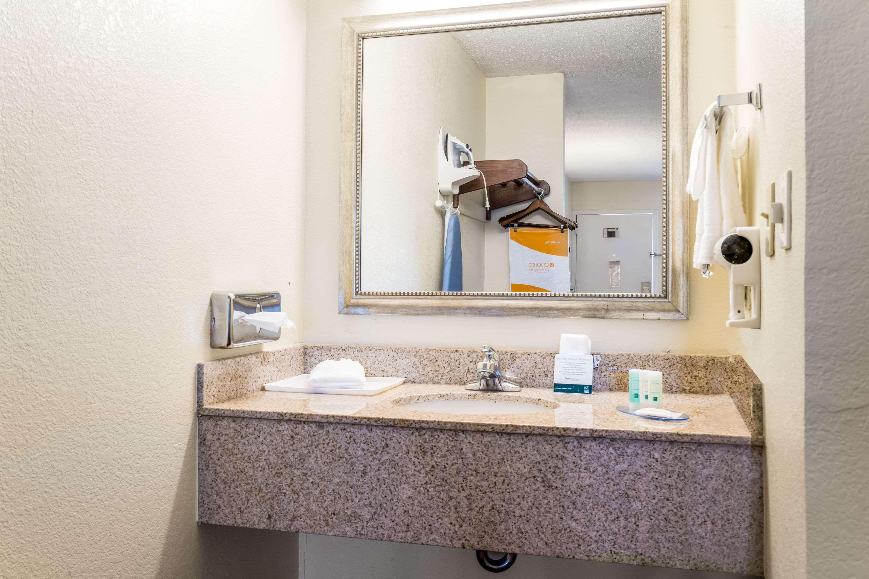 Quality Inn North Battleboro Kültér fotó